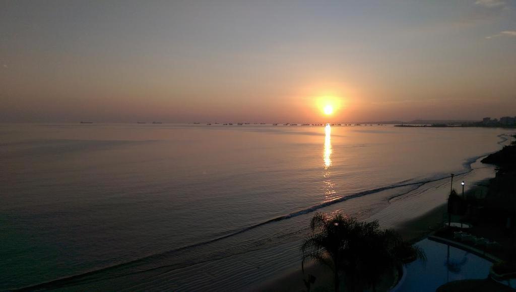 Apartmán Lindo Departamento Al Pie De Playa Edificio Torre Oceanica Salinas  Exteriér fotografie