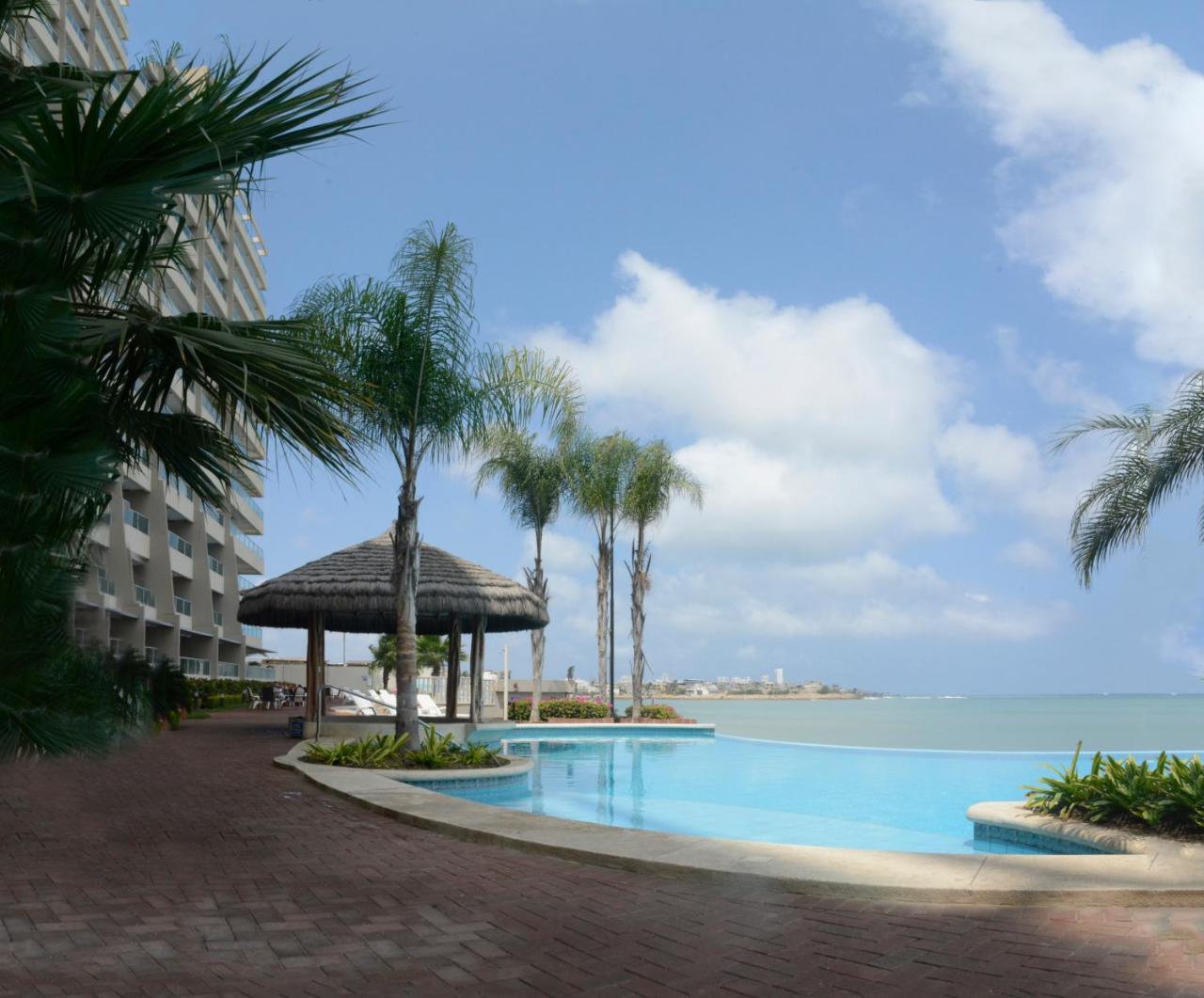 Apartmán Lindo Departamento Al Pie De Playa Edificio Torre Oceanica Salinas  Exteriér fotografie